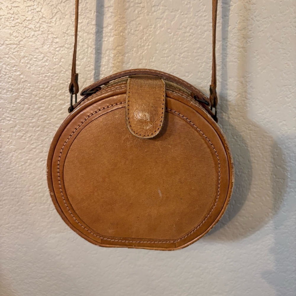 SALE! Vintage Leather Crossbody Bag Camel Brown Tan Rattan Sides Magnetic Snap - Picture 6 of 16